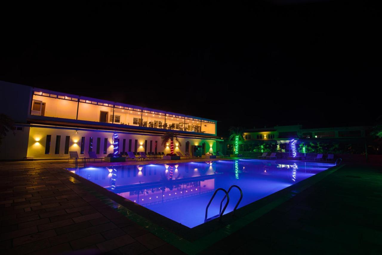 Lumbini Green Resort Bhagwanpur Luaran gambar
